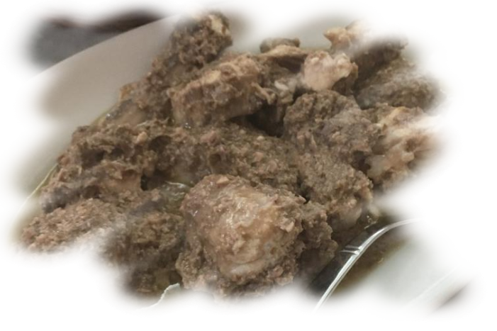 Burrida alla Cagliaritana è una pietanza consumata sia come secondo piatto che come antipasto, a base di pesce marinato in una salsa di aceto con noci e pinoli aglio e prezzemolo. Si serve fredda.